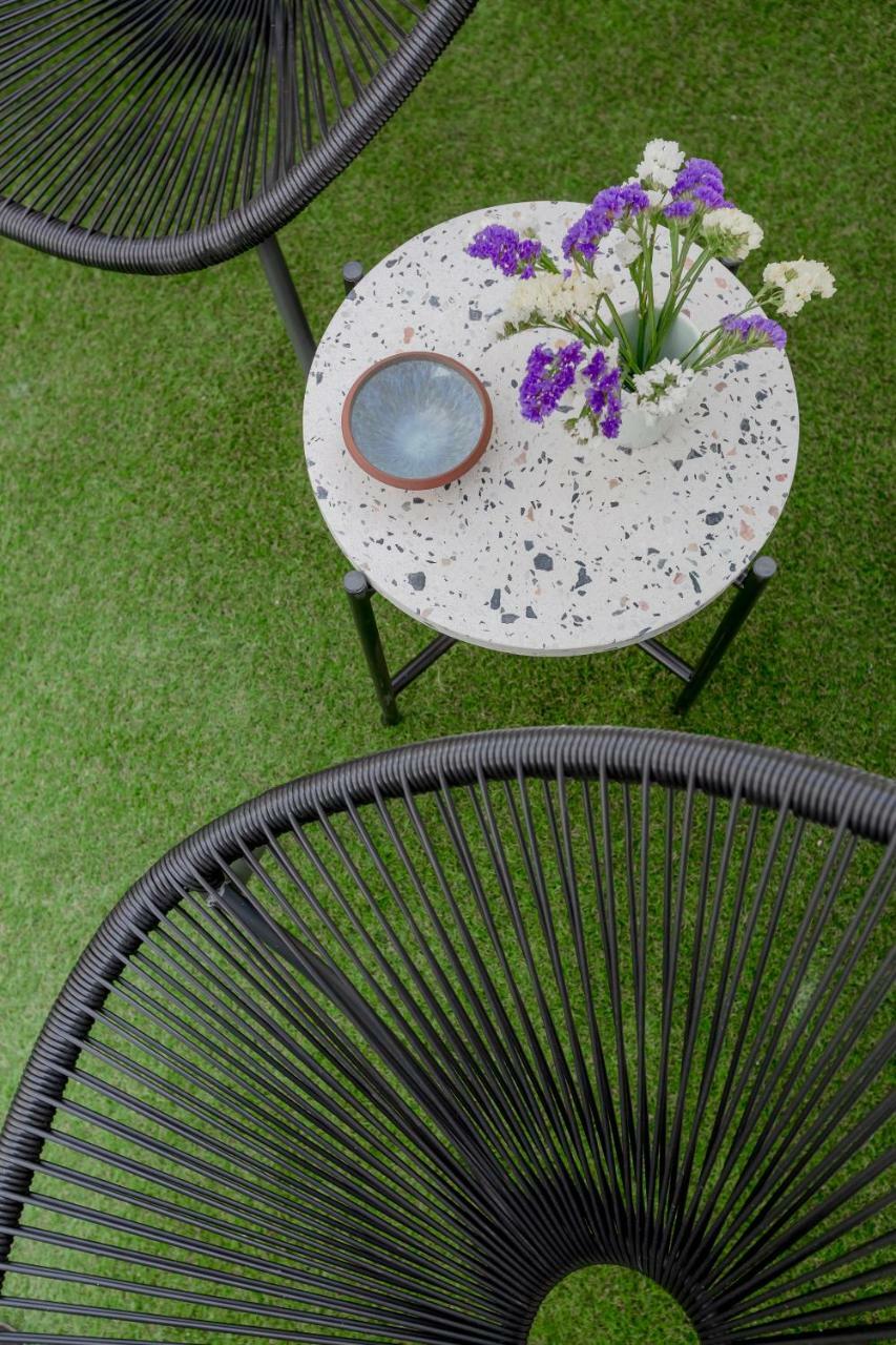 Sunny Apartment With Patio, By Timecooler リスボン エクステリア 写真