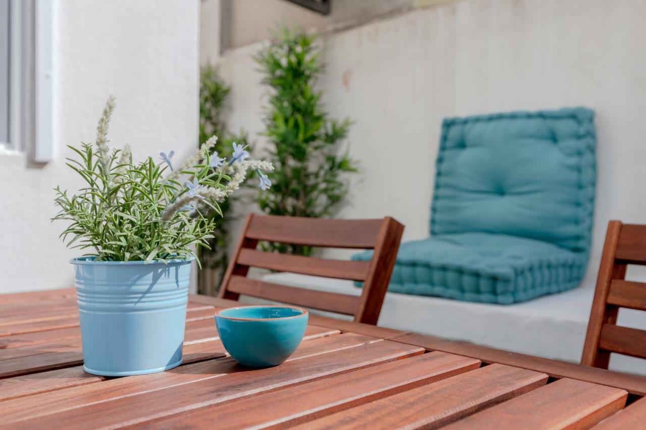 Sunny Apartment With Patio, By Timecooler リスボン エクステリア 写真
